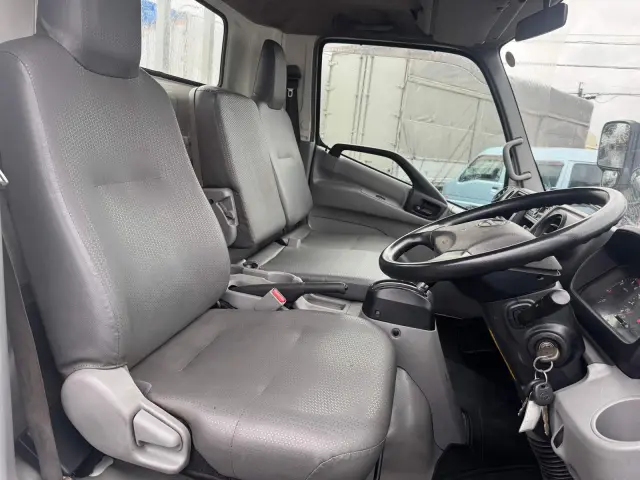 日野 デュトロ TPG-XZU710M(2WD)の写真25