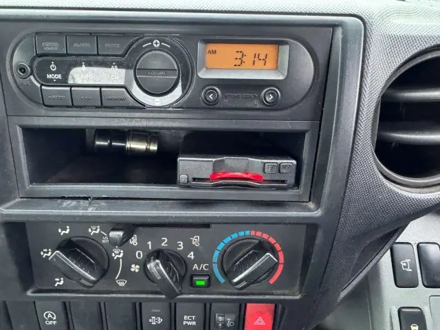 日野 デュトロ TPG-XZU710M(2WD)の写真29