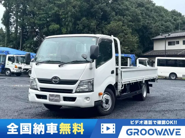 デュトロのワイドロングの平ボデーが入荷!乗り降りしやすく人気の全低床!運転楽々オートマ!ETC車載器装着済み!ボデーの状態良くフレームも仕上げ済みでオススメの1台です|日野 デュトロ TPG-XZU710M(2WD)の写真1