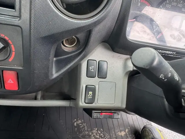 日野 デュトロ TPG-XZU710M(2WD)の写真28