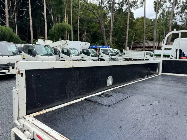 一見しただけでは分からない車両の状態を徹底的に明らかにする入庫検査の技術には、自信があります。|いすゞ エルフ TPG-NKR85AR(2WD)の写真12