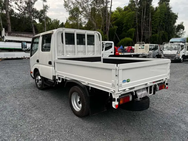 平ボディー、ダンプ、クレーン、冷凍車、ウイングなど各種トラック取り揃えており、毎日様々な中古トラックが入庫しています。|日野 デュトロ TPG-XZU605M(2WD)の写真6