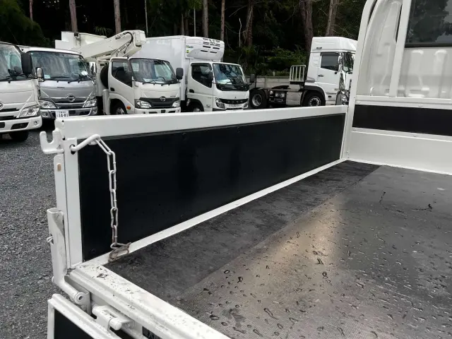 自社で仕入れた在庫を直接お客様に仕入れる体制により、他社様より安くトラックを提供しています。|日野 デュトロ TPG-XZU605M(2WD)の写真12