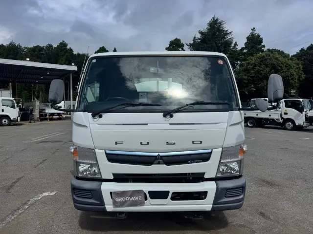 平ボディー、ダンプ、クレーン、冷凍車、ウイングなど各種トラック取り揃えており、毎日様々な中古トラックが入庫しています。|三菱 キャンター 2PG-FEB90(2WD)の写真7