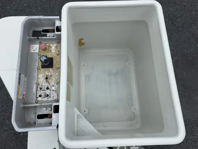 すぐにご来店頂けない場合や遠方にお住まいの方、車両状態の詳細が知りたい方はお気軽にご連絡下さい♪|いすゞ エルフ TPG-NKR85AN(2WD)の写真14
