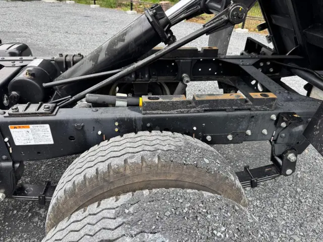 いすゞ エルフ TPG-NJR85AN(2WD)の写真26