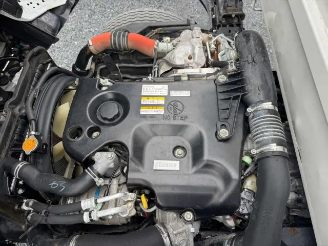 いすゞ エルフ TPG-NJR85AN(2WD)の写真42