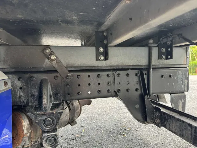 三菱 キャンター TPG-FBA50(2WD)の写真23