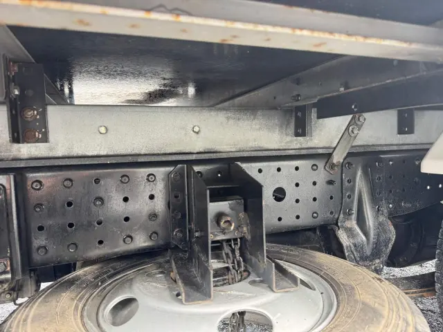 三菱 キャンター TPG-FBA50(2WD)の写真25