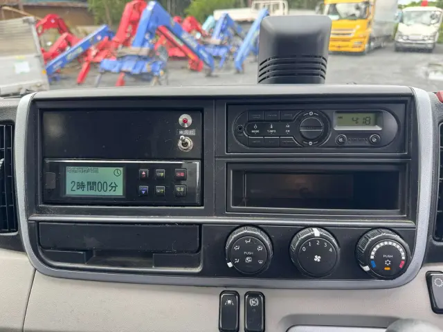三菱 キャンター TPG-FBA50(2WD)の写真32