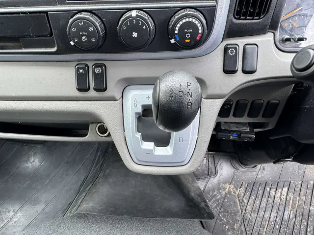 三菱 キャンター TPG-FBA50(2WD)の写真33