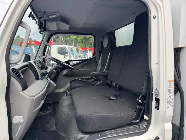 三菱 キャンター TPG-FBA50(2WD)の写真38
