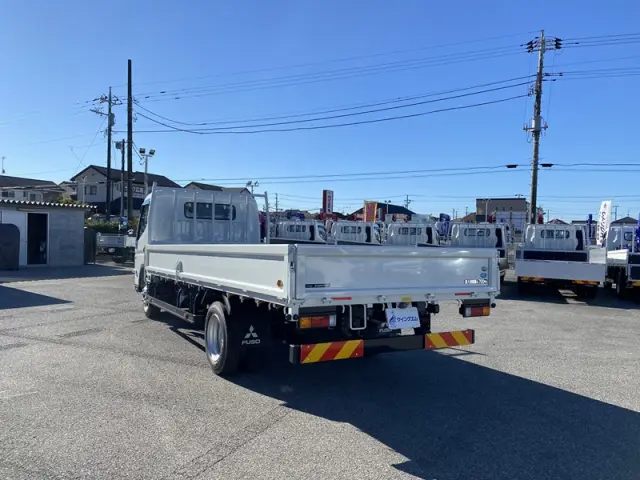 三菱 キャンター 2PG-FEB90(2WD)の写真6