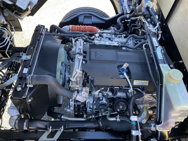 三菱 キャンター 2PG-FEB90(2WD)の写真12