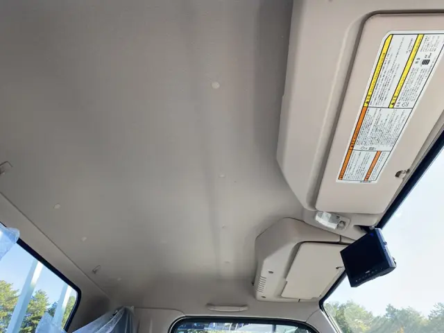 三菱 キャンター 2PG-FEB90(2WD)の写真13