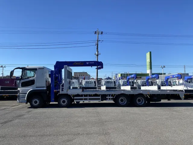 三菱 スーパーグレート 2PG-FS70HZ(4WD)の写真4