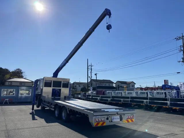 三菱 スーパーグレート 2PG-FS70HZ(4WD)の写真6