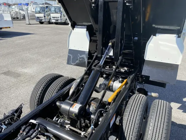 三菱 キャンター 2PG-FBA60(2WD)の写真12