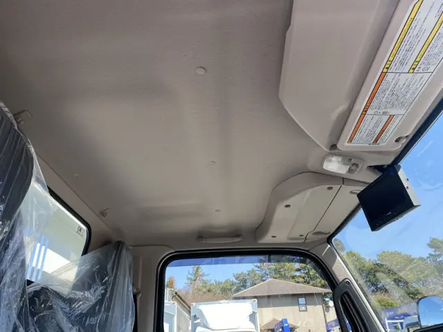三菱 キャンター 2PG-FBA60(2WD)の写真16