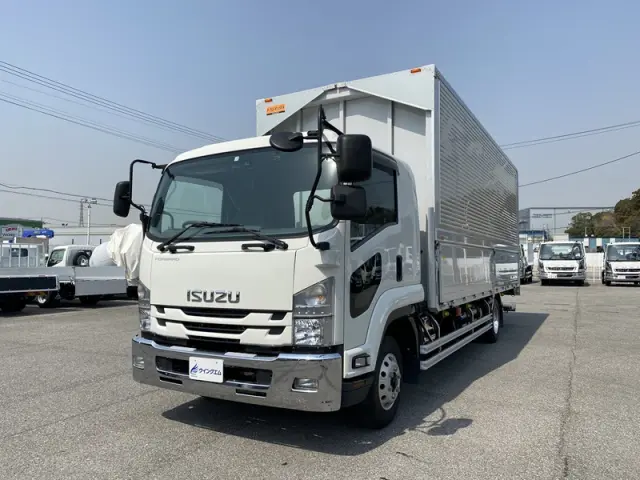 いすゞ フォワード 2RG-FRR90T2(2WD)の写真1