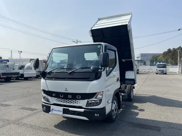 三菱 キャンター 2RG-FBA30(2WD)の写真1