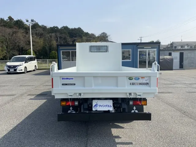 三菱 キャンター 2RG-FBA30(2WD)の写真9