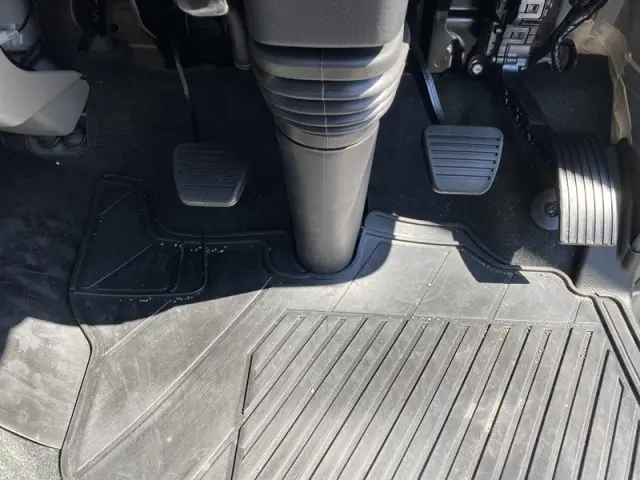 三菱 キャンター 2RG-FBA20(2WD)の写真20