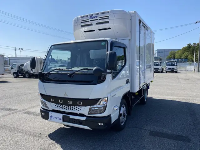 三菱 キャンター 2RG-FBAV0(2WD)の写真1