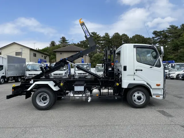 三菱 ファイター 2KG-FK72F(2WD)の写真5
