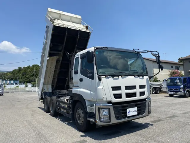 いすゞ ギガ QKG-CXZ77AT(未入力/関係無)の写真2