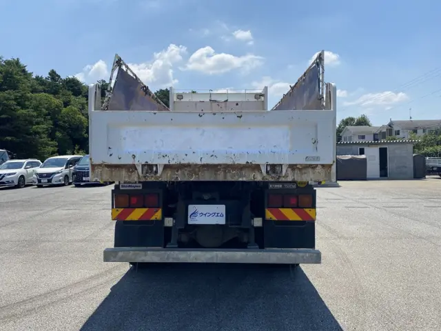 いすゞ ギガ QKG-CXZ77AT(未入力/関係無)の写真9