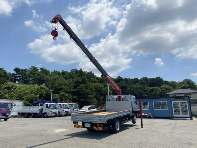 三菱 キャンター 2PG-FEB90(2WD)の写真6