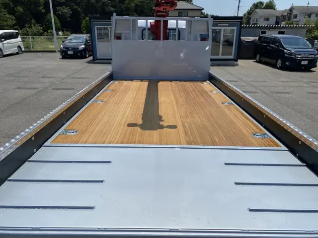 三菱 キャンター 2PG-FEB90(2WD)の写真10