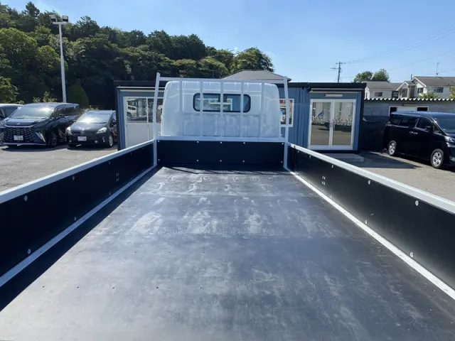 三菱 キャンター 2PG-FEB80(2WD)の写真10