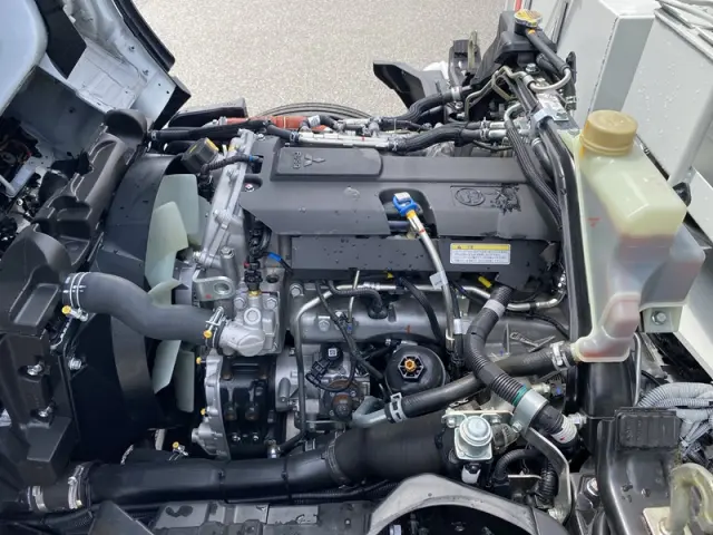 三菱 キャンター 2RG-FEAV0(2WD)の写真14