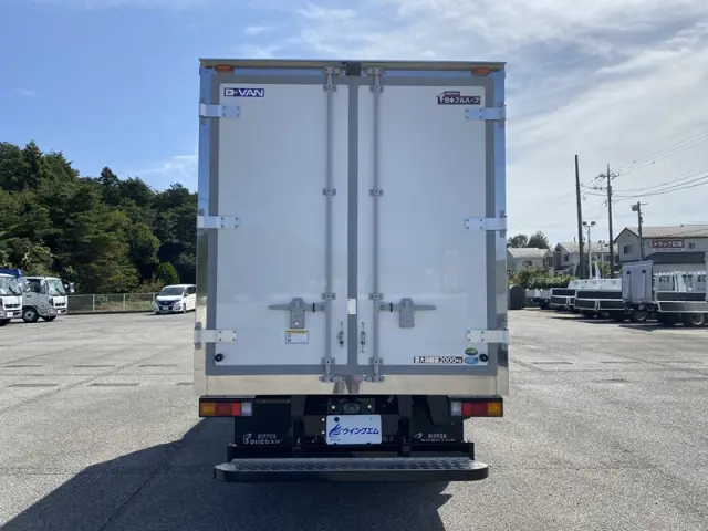 三菱 キャンター 2RG-FBAV0(2WD)の写真8