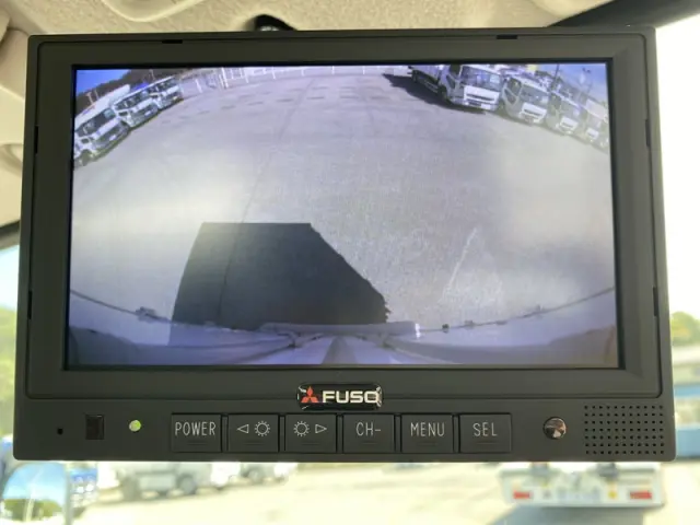 三菱 キャンター 2RG-FBAV0(2WD)の写真16