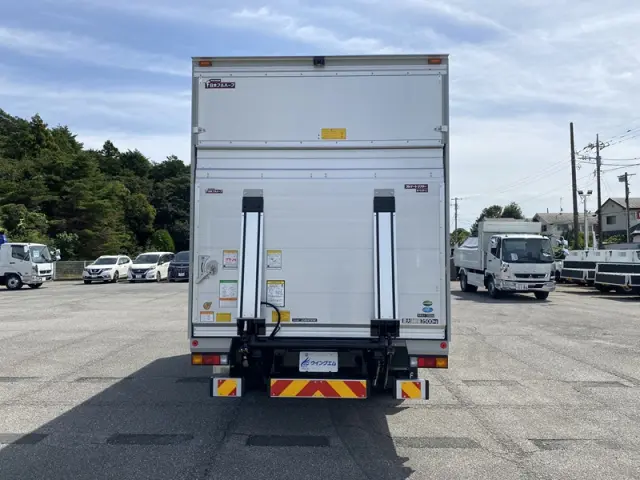 三菱 キャンター 2PG-FEB80(2WD)の写真8