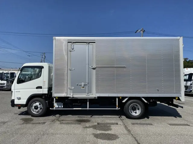 三菱 キャンター 2PG-FEB80(2WD)の写真4