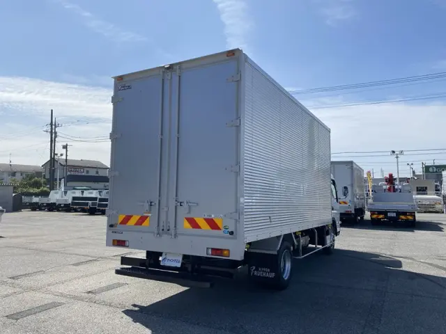 三菱 キャンター 2PG-FEB80(2WD)の写真6