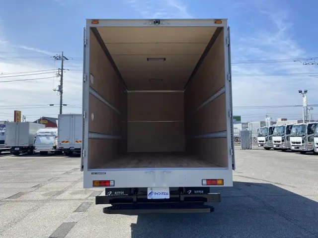 三菱 キャンター 2PG-FEB80(2WD)の写真9