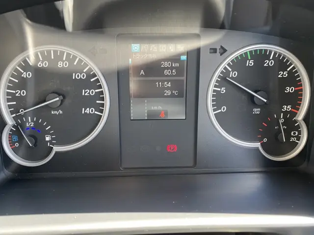 三菱 ファイター 2KG-FK62F(2WD)の写真18