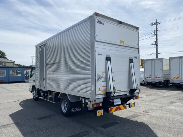 三菱 キャンター 2PG-FEB80(2WD)の写真6