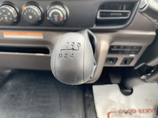 三菱 キャンター 2PG-FEB80(2WD)の写真20