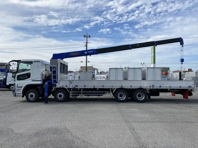 三菱 ファイター 2PG-FS80VZ(8x4)の写真4