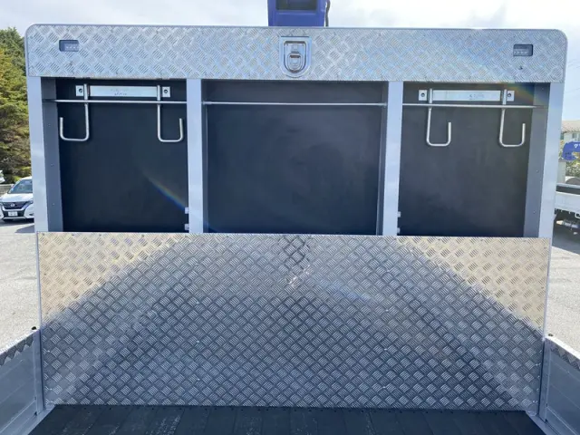 三菱 ファイター 2PG-FS80VZ(8x4)の写真10