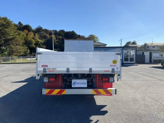 いすゞ フォワード 2RG-FTR90V4(2WD)の写真8