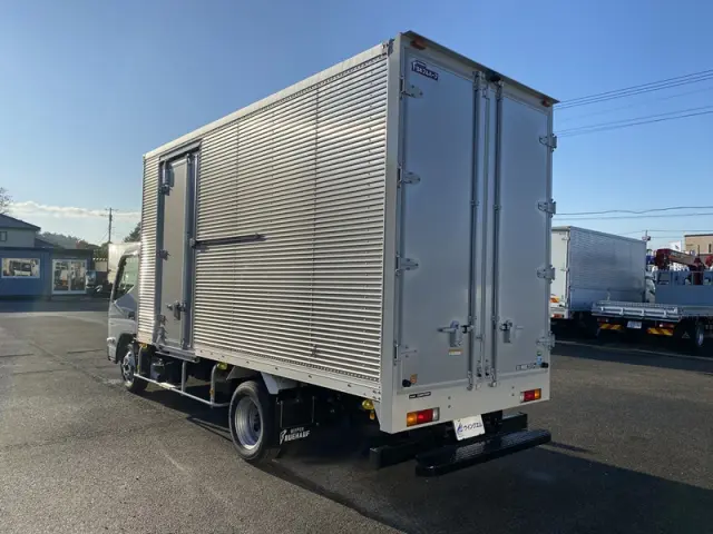 三菱 キャンター 2RG-FEAV0(2WD)の写真7