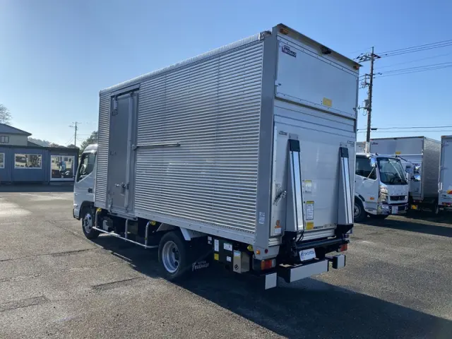 三菱 キャンター 2RG-FEAV0(2WD)の写真7