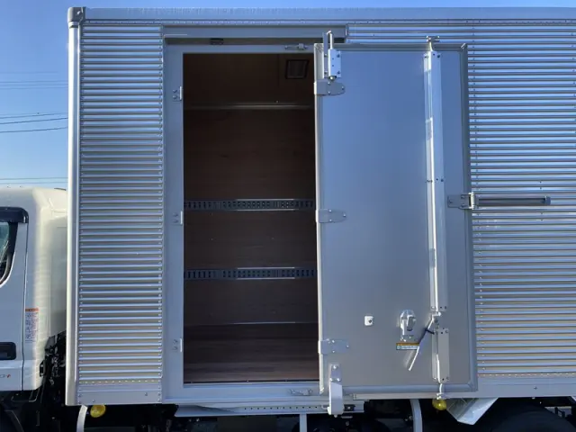 三菱 キャンター 2RG-FEAV0(2WD)の写真11